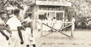 The Bank of New South Wales at a Lae market in 1958. Credit: Westpac