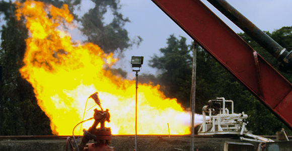 Gas flare at InterOil's Antelope gas field in Gulf Province. Credit: InterOil