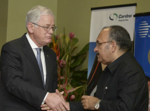 Australia's Trade Minister, Andrew Robb with PNG Prime Minister, Peter O'Neill. Credit: PNGBC