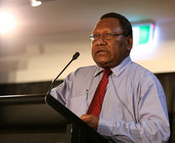 Loi Bakani, Governor of the Bank of PNG