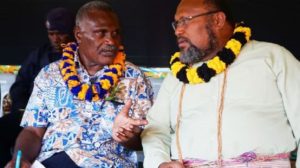 Kavieng Niu Lodge owner John Merebo talking with Kavieng MP, Ben Micah. Credit: PNG Loop